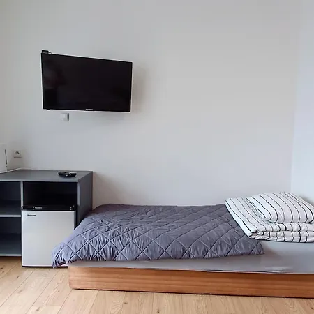 Goscinne Salomea Проживание в семье Карвиа