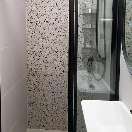 Goscinne Salomea ホームステイ