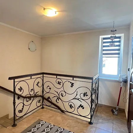 Goscinne Salomea Проживание в семье Карвиа