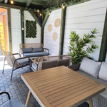 Goscinne Salomea ホームステイ