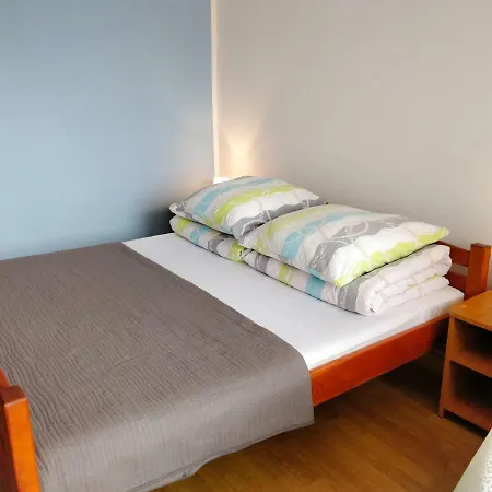 ホームステイ Goscinne Salomea カルビア