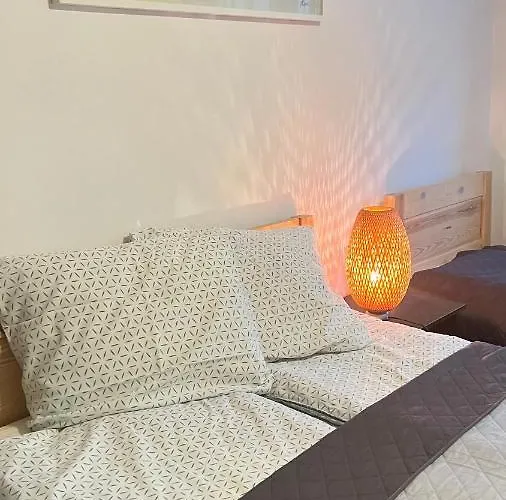 Goscinne Salomea Проживание в семье Карвиа