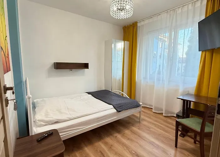 Проживание в семье Goscinne Salomea Карвиа